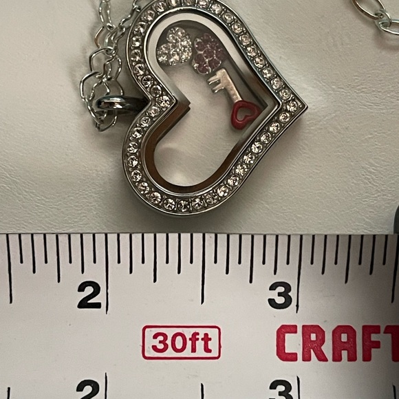 Origami Owl Small Heart Locket - Picture 8 of 8